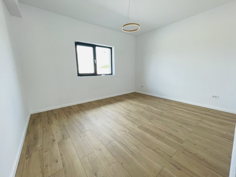 Domnesti 2026 toate utilitatie parter 3 dorm 2 bai la cheie