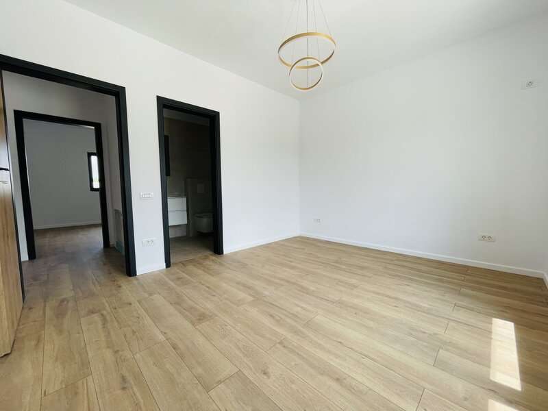 Domnesti 2026 toate utilitatie parter 3 dorm 2 bai la cheie