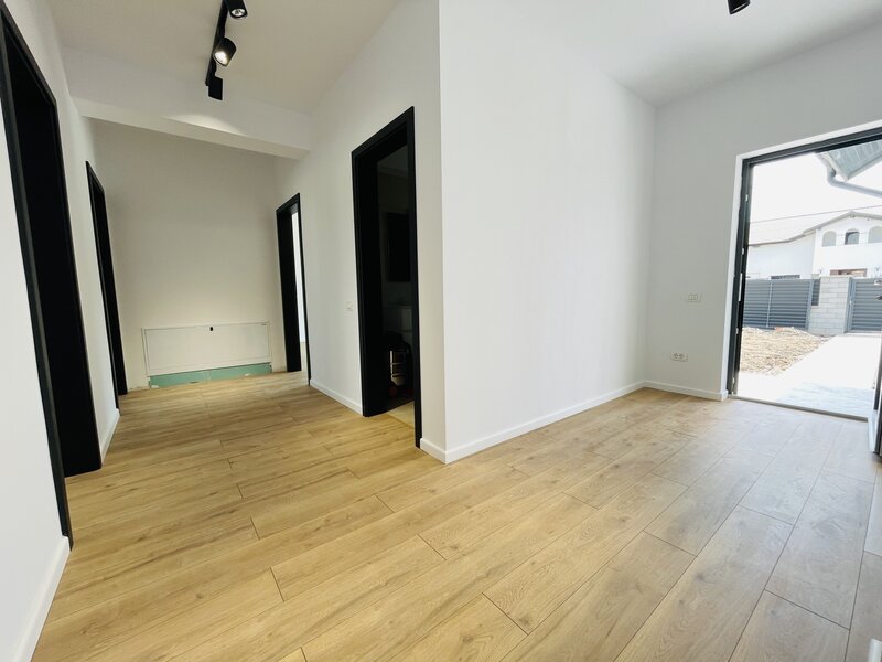 Domnesti 2026 toate utilitatie parter 3 dorm 2 bai la cheie