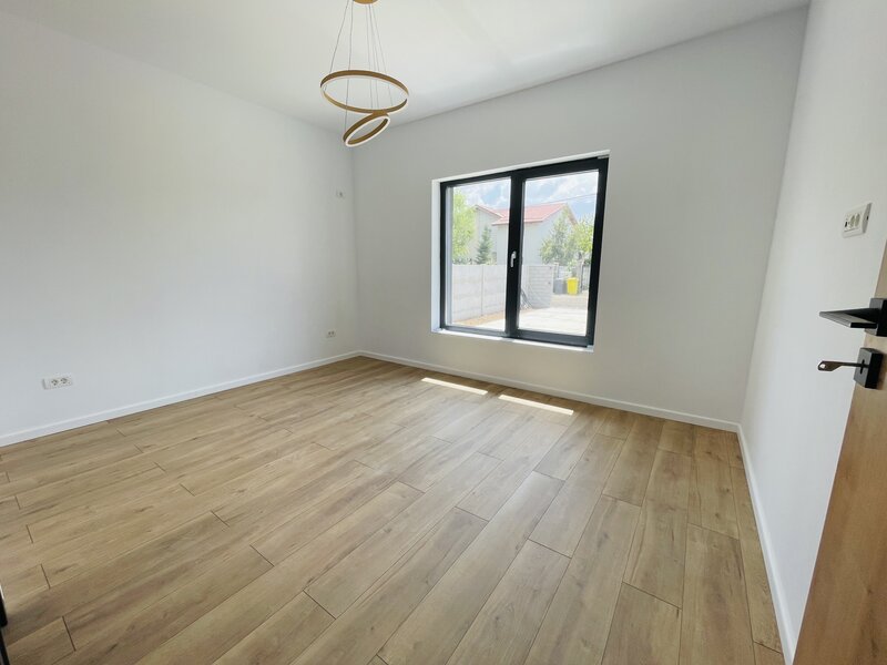 Domnesti 2026 toate utilitatie parter 3 dorm 2 bai la cheie